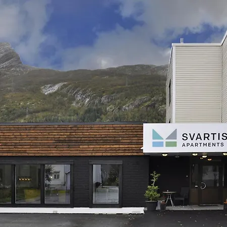 Aparthotel Svartisen 3*